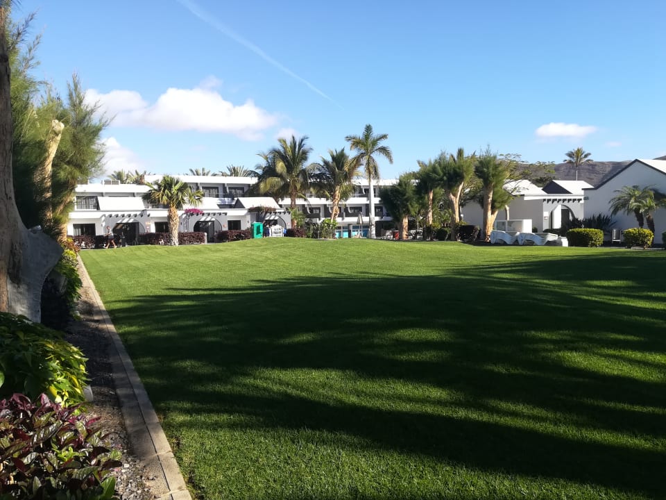 Gartenanlage R2 Romantic Fantasia Suites - Adults only