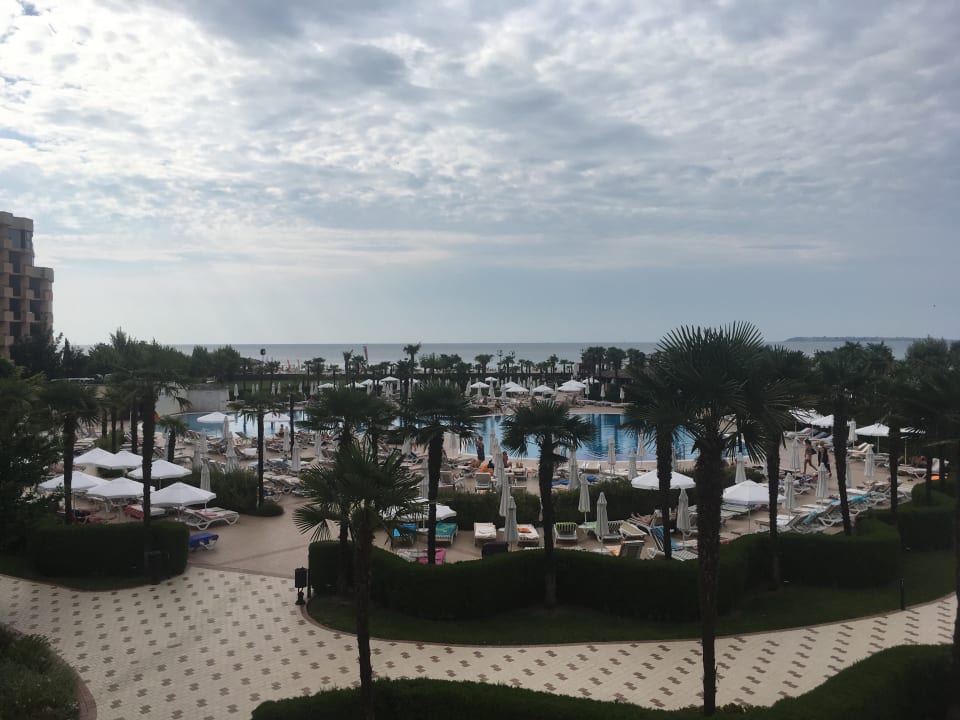 Pool DIT Majestic Beach Resort