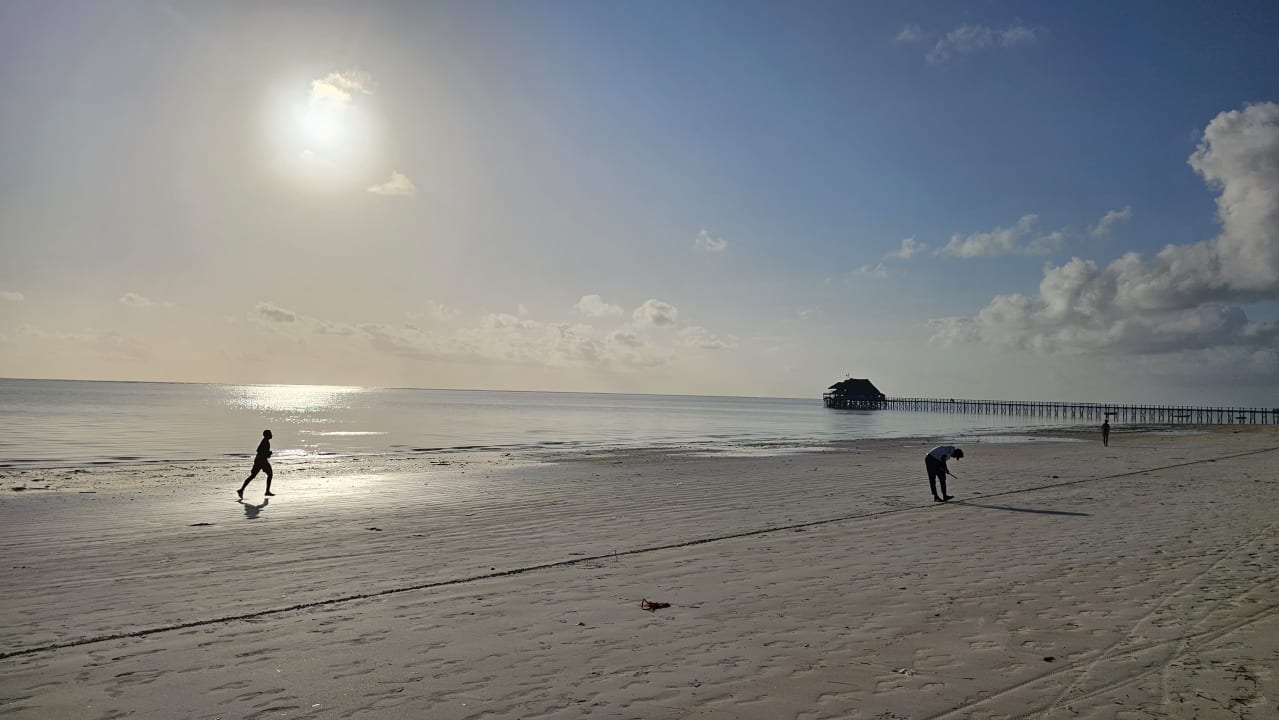 Strand Hotel Kiwengwa Beach Resort