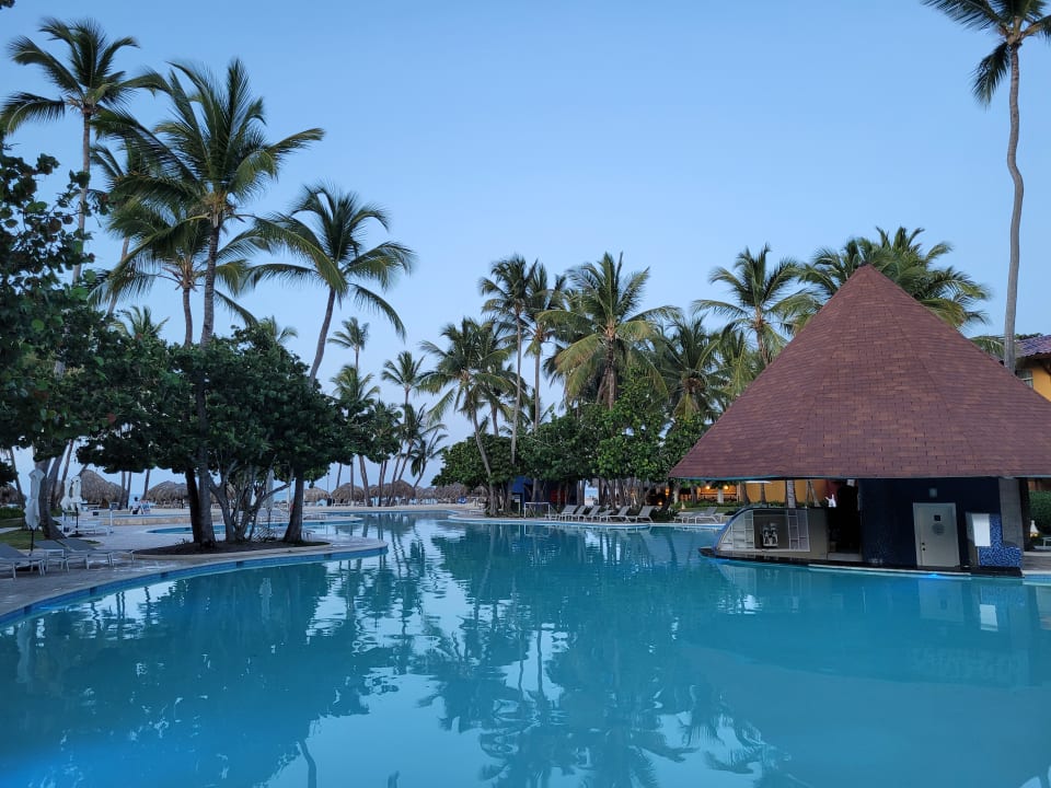 Pool Caribe Deluxe Princess