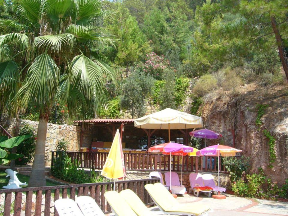 Bar im oberen Anlagenbereich Ölüdeniz Beach Resort by Z Hotels