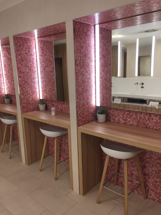 Damentoilette Novotel Wien Hauptbahnhof