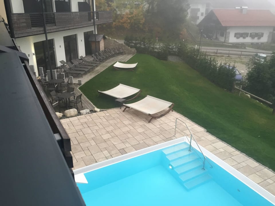 Schöne beheizte Poolanlage Panoramahotel Oberjoch