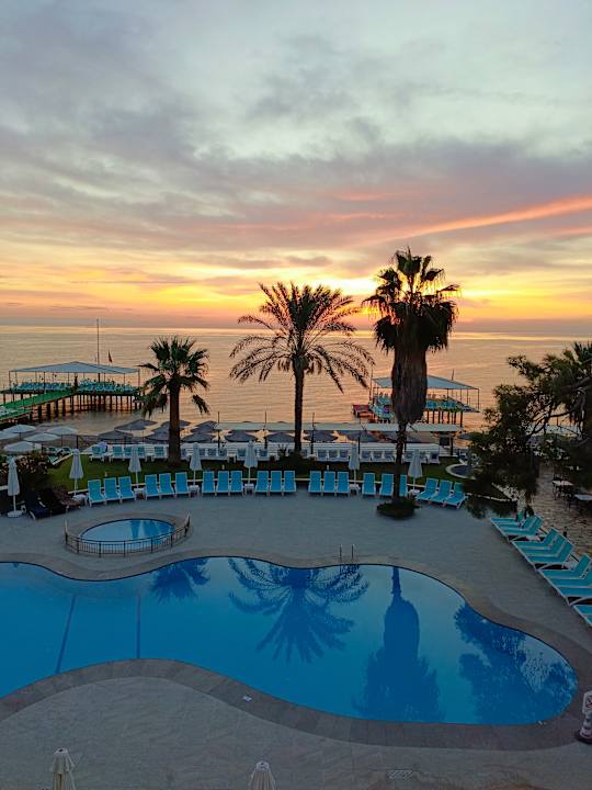 Strand Hotel Grand Ring