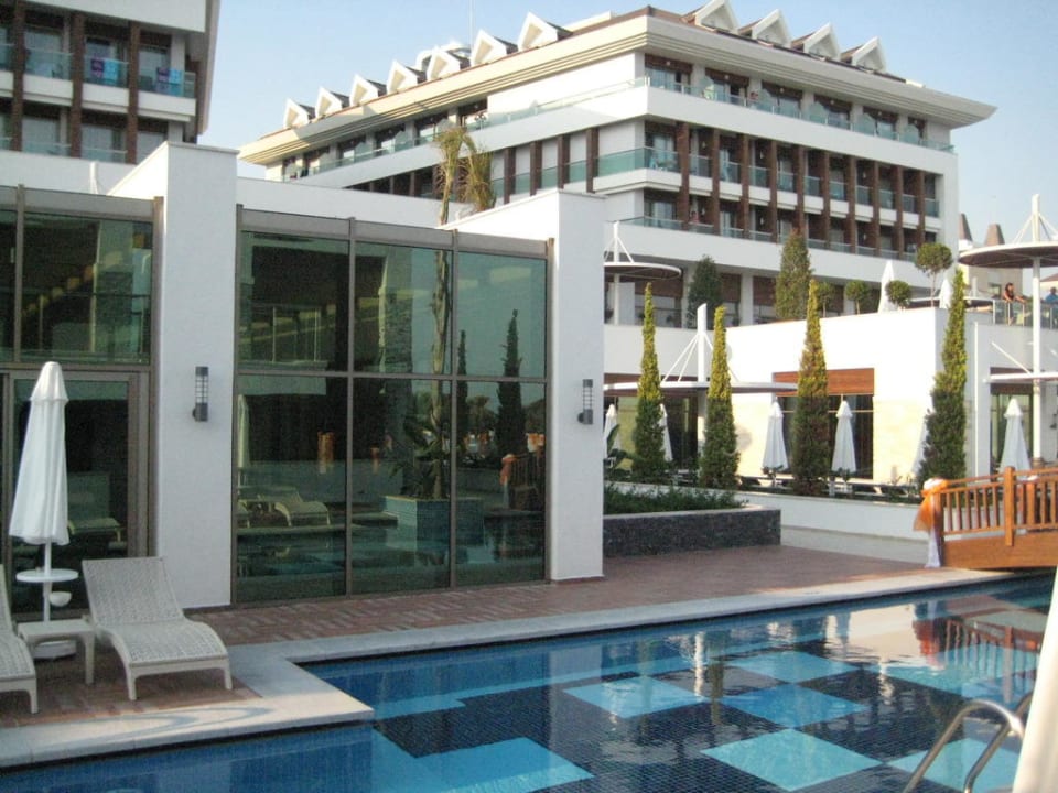 Hotelansicht und Pool Sherwood Blue Belek