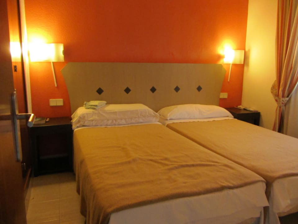 Schlafzimmer Suite SBH Hotel Taro Beach