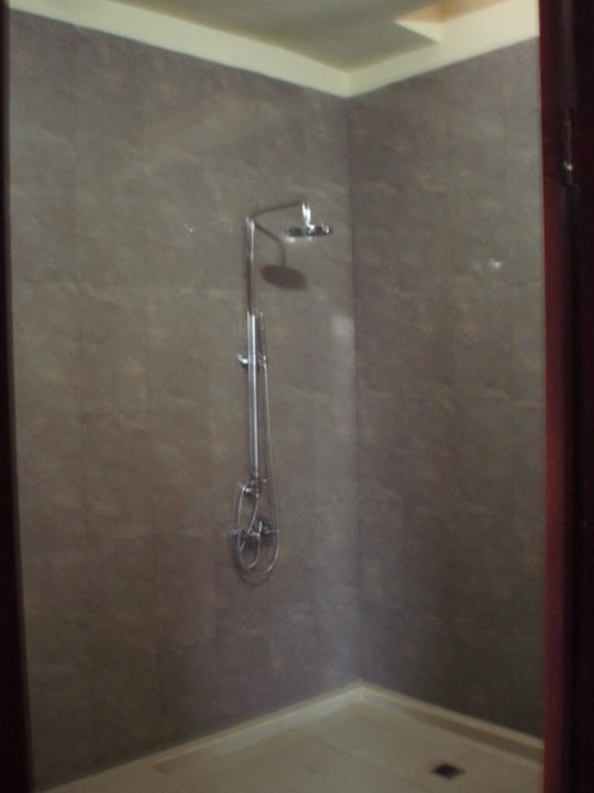 Bad Villa rechte Ansicht vom Eingang Hotel Beji Ubud Resort