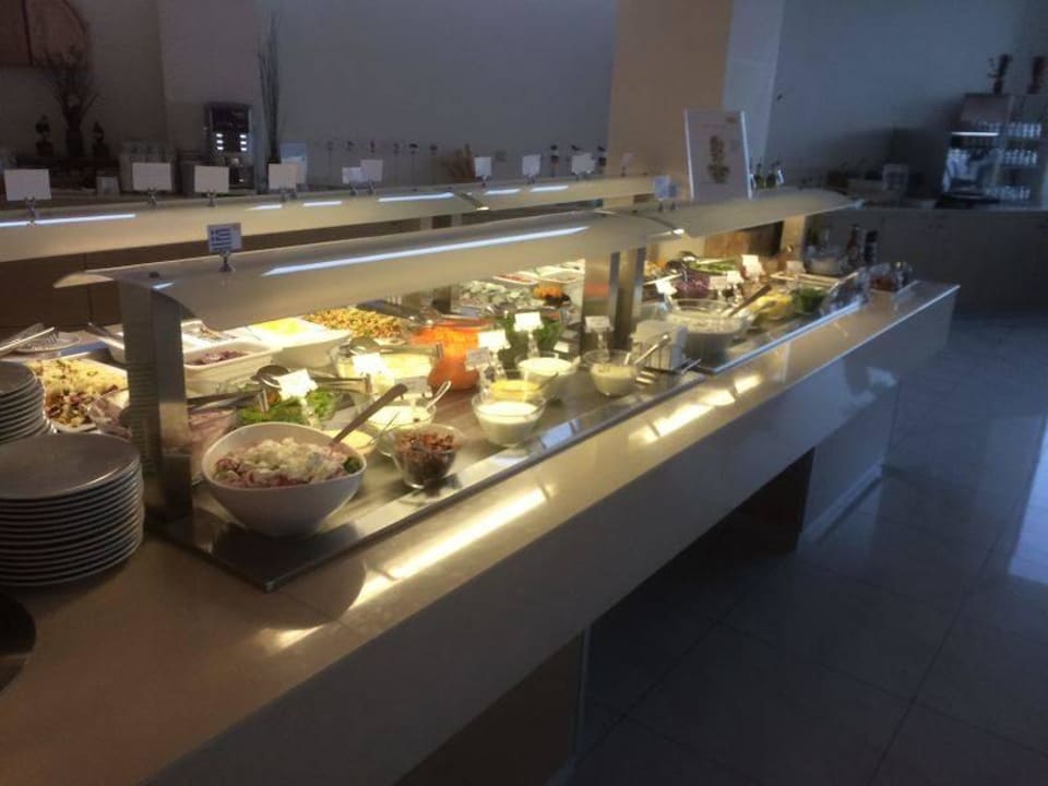 Mittagsbuffet Asterias Beach Resort