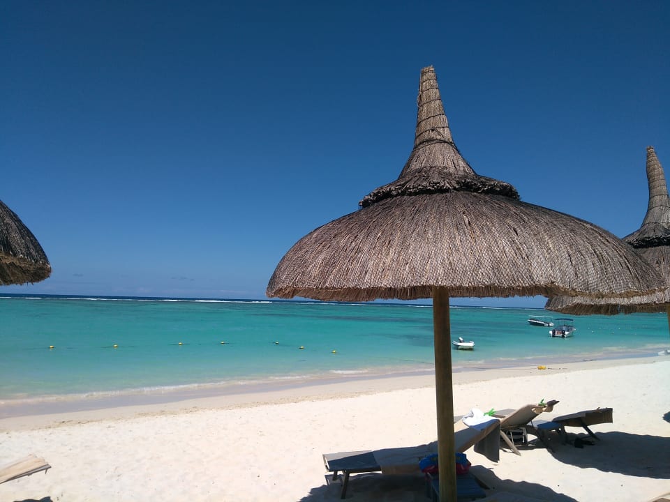 Strand Crystals Beach Resort Belle Mare, a member of Radisson Individuals