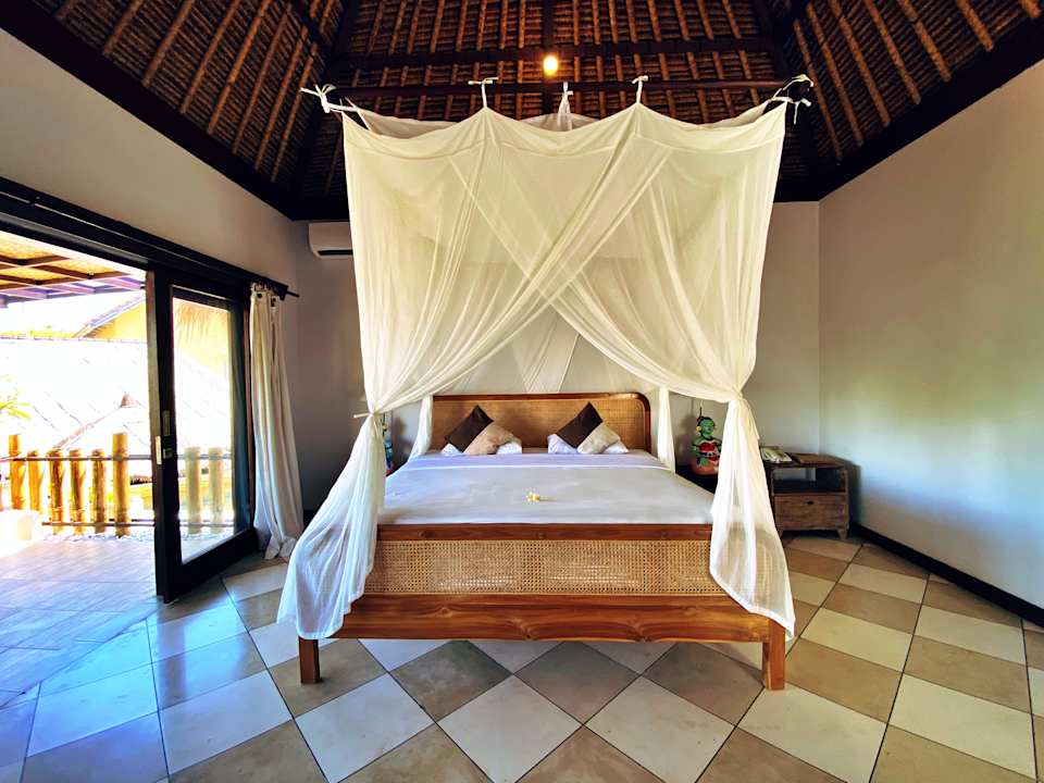 Zimmer Visakha Sanur by Puri Signatures