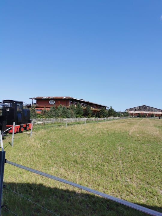 Außenansicht Alles Paletti Karls Upcycling Hotel