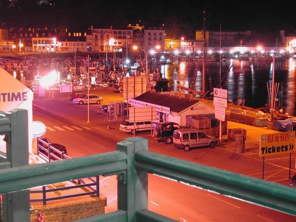 Widok z hotelowego balkonu Hotel Le Goyen