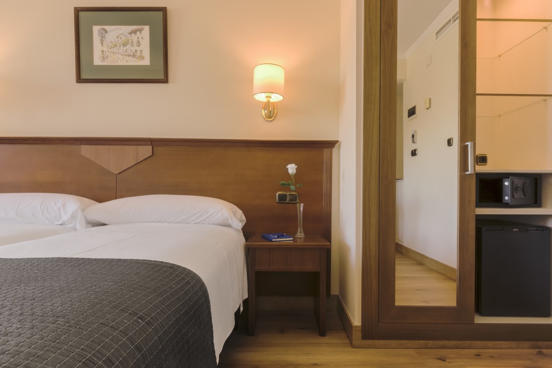 Zimmer Hotel Porcel Alixares