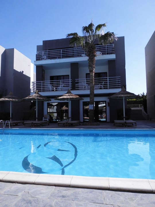 Einer der Pools im Premium-Bereich Seagull Beach Resort