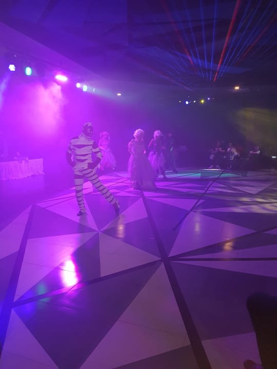 Sport & Freizeit Royal Seginus