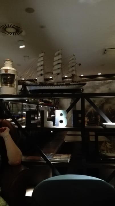 Lounge Motel One Hamburg am Michel