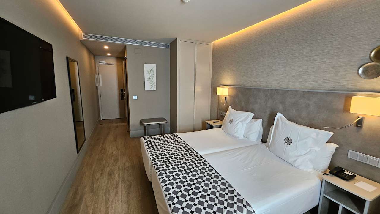 Zimmer Hotel America