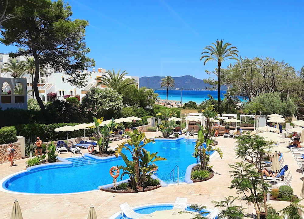 Pool Hipotels Bahía Cala Millor