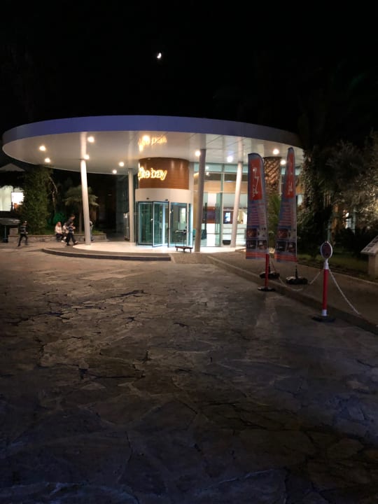 Lobby Hotel Pine Bay Holiday Resort