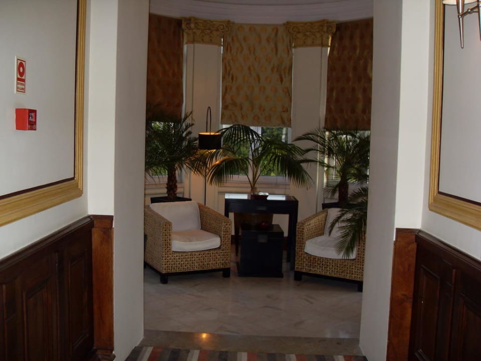 Salon dans couloir Hotel De Inglaterra
