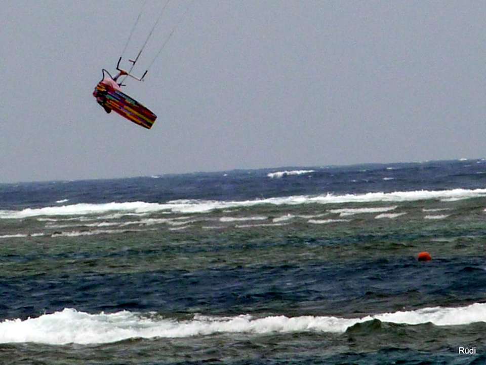 Kite surfen Pensée Royal Garden Beach Resort