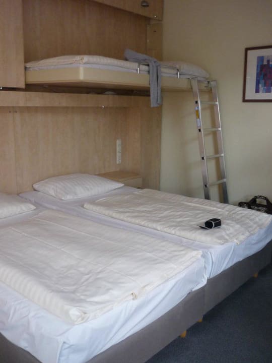 Doppelbett und das Hochbett THE SCOTTY | Hotel Hamburg