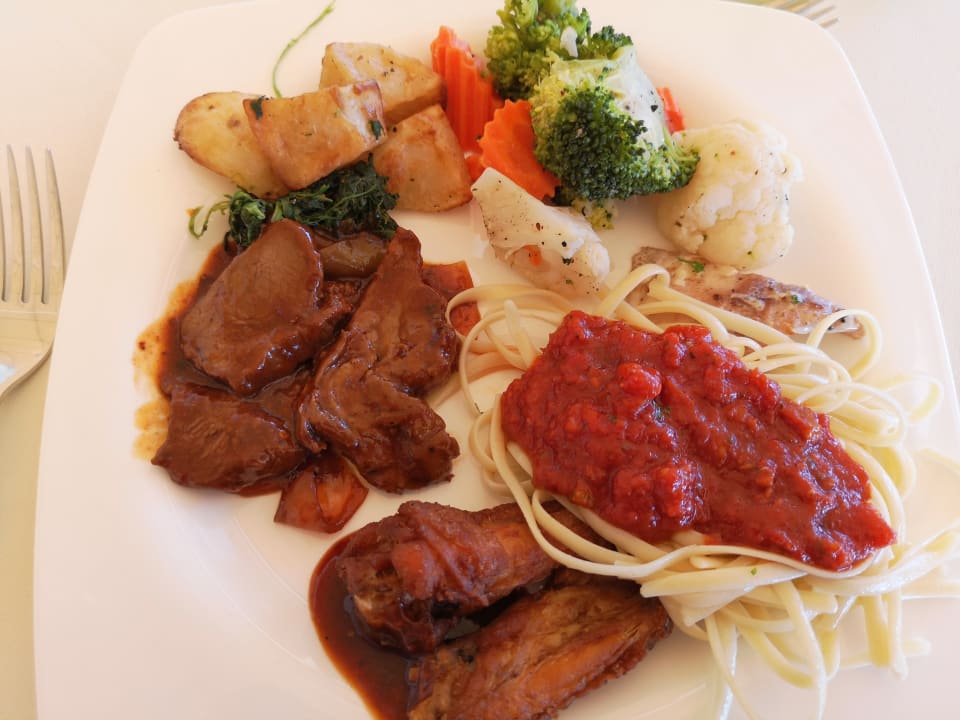 Gastro Dreamland The Unique Sea & Lake Resort / Spa