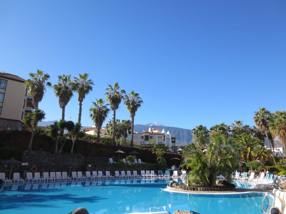 Blick auf den verschneiten Teide, genial Hotel Puerto Palace