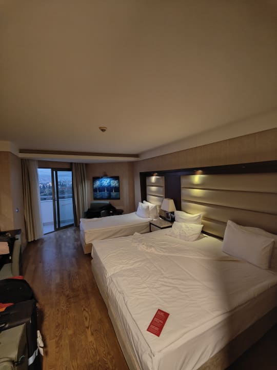 Zimmer Ramada Plaza by Wyndham Antalya