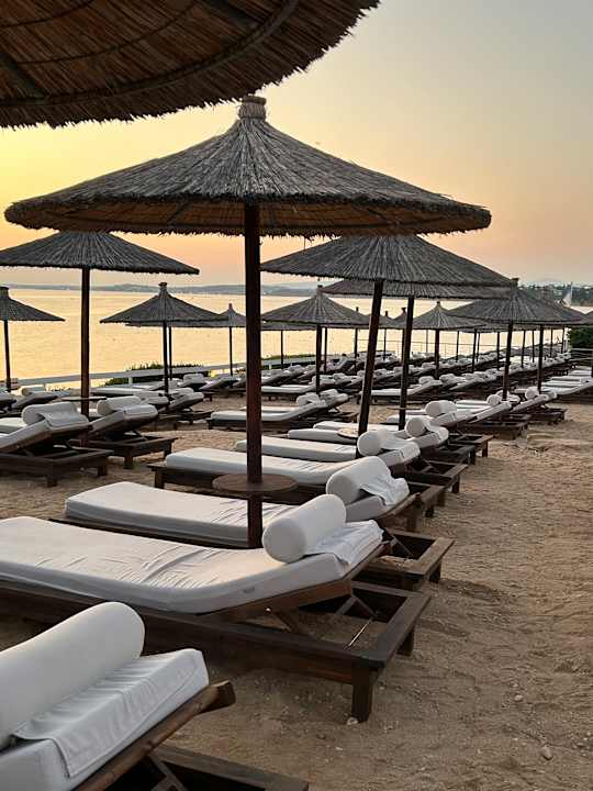 Strand Istion Club & Spa