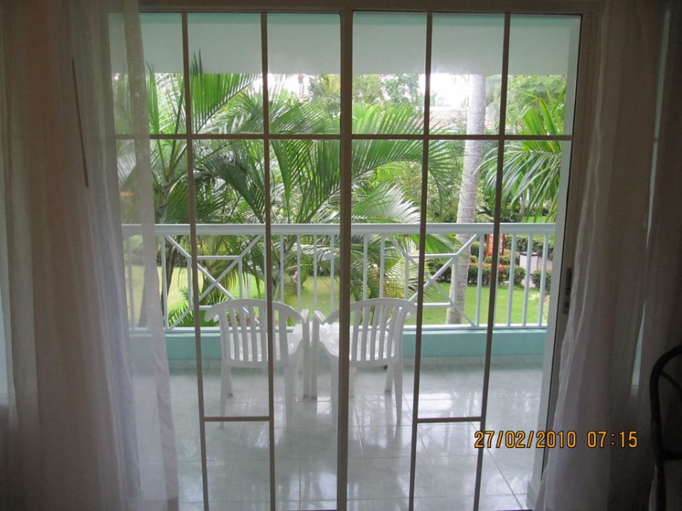 Blick auf Balkon Wyndham Alltra Samana