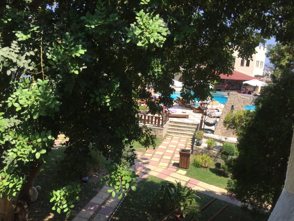 Gartenanlage Gaia Garden Hotel