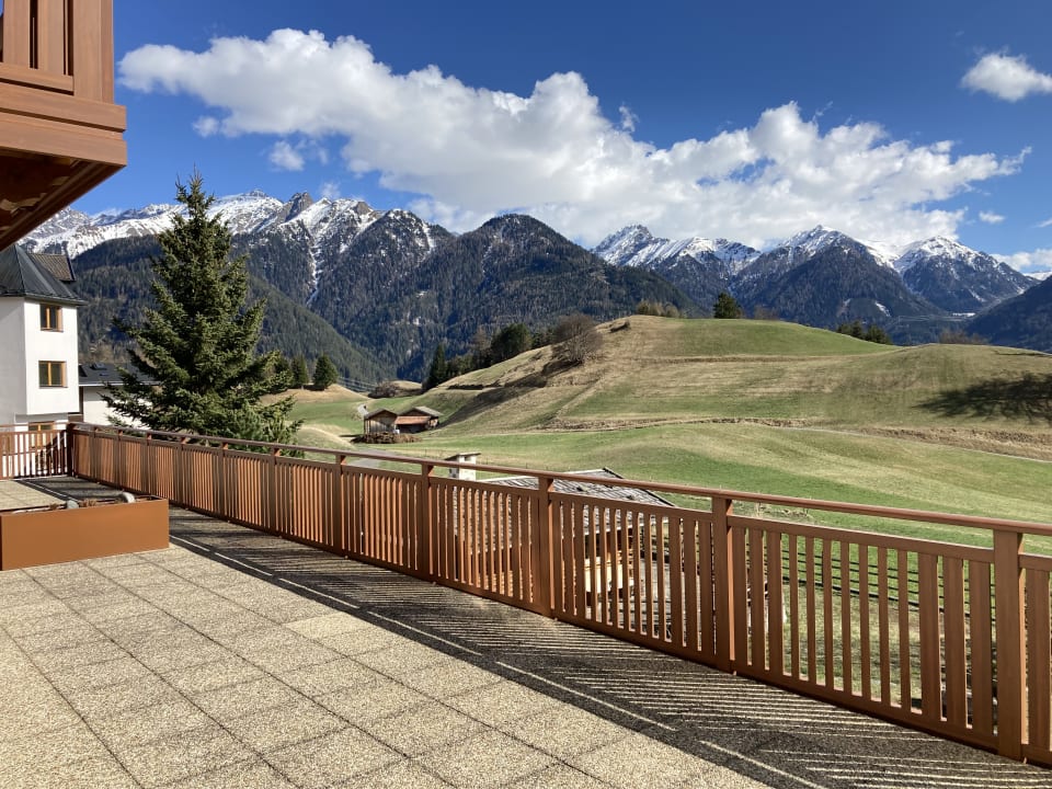 Ausblick Ferienwohnungen am Matinesweg, Serfaus