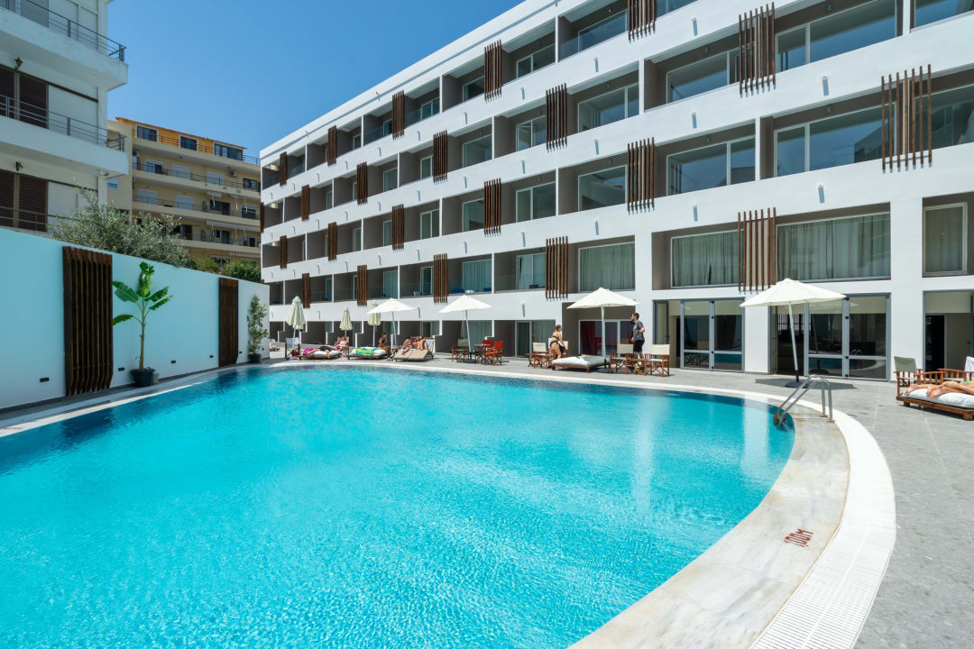 Pool Castellum Suites All Inclusive