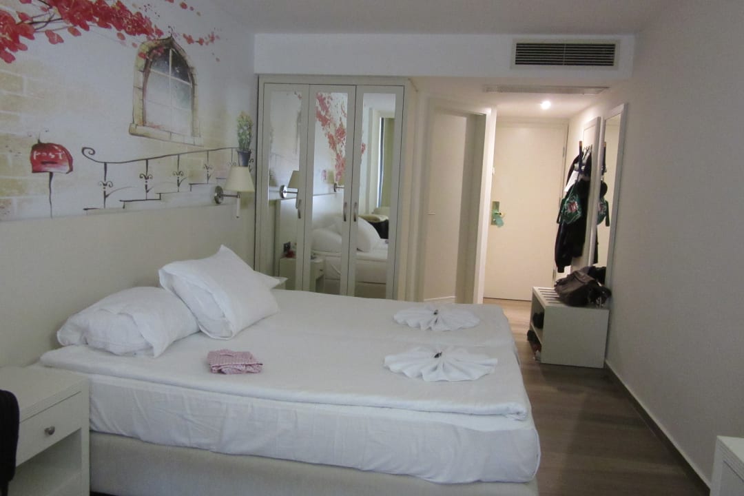 Zimmer Iberostar Waves Bellevue