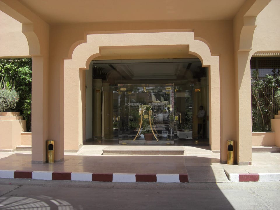 Hoteleingang Continental Hotel Hurghada
