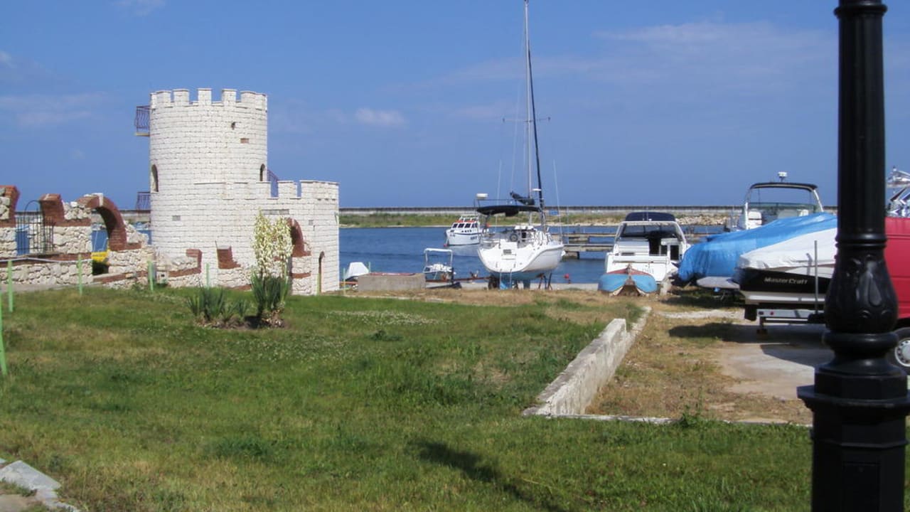 Yachthafen  Hotel Glarus