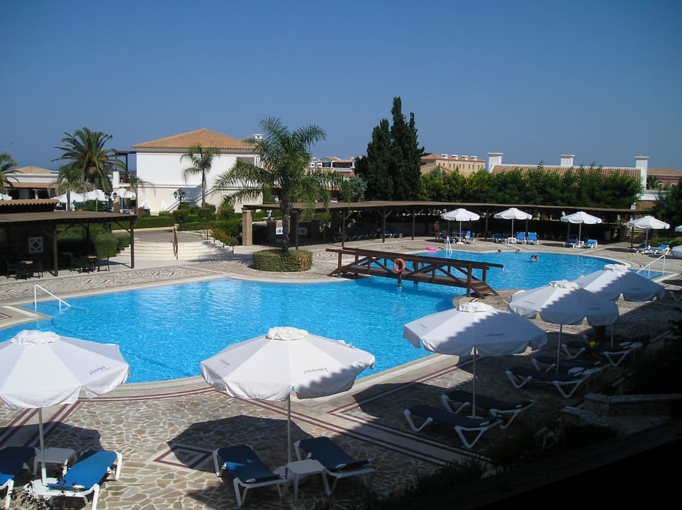 Widok z pokoju na basen Aldemar Olympian Village