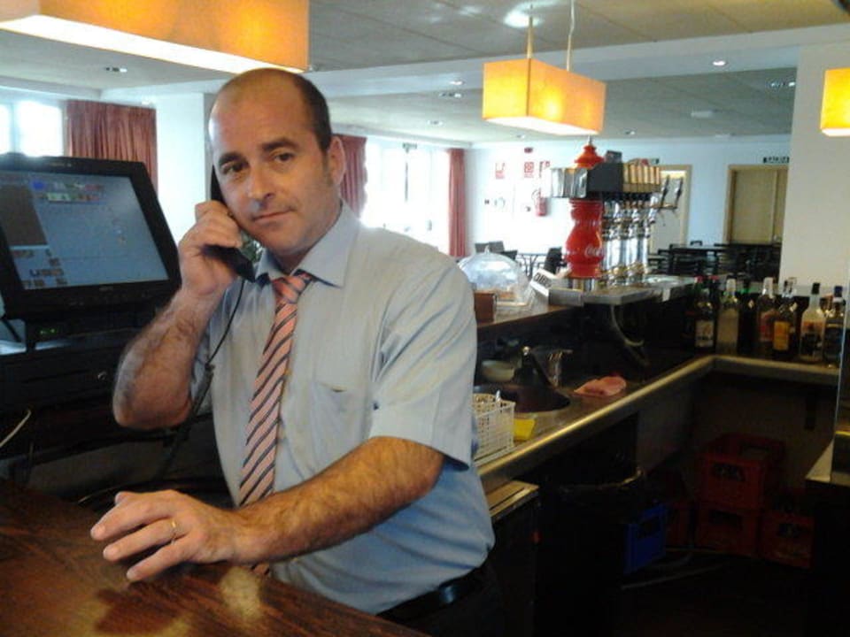 Der Hoteldirektor Garbi Costa Luz