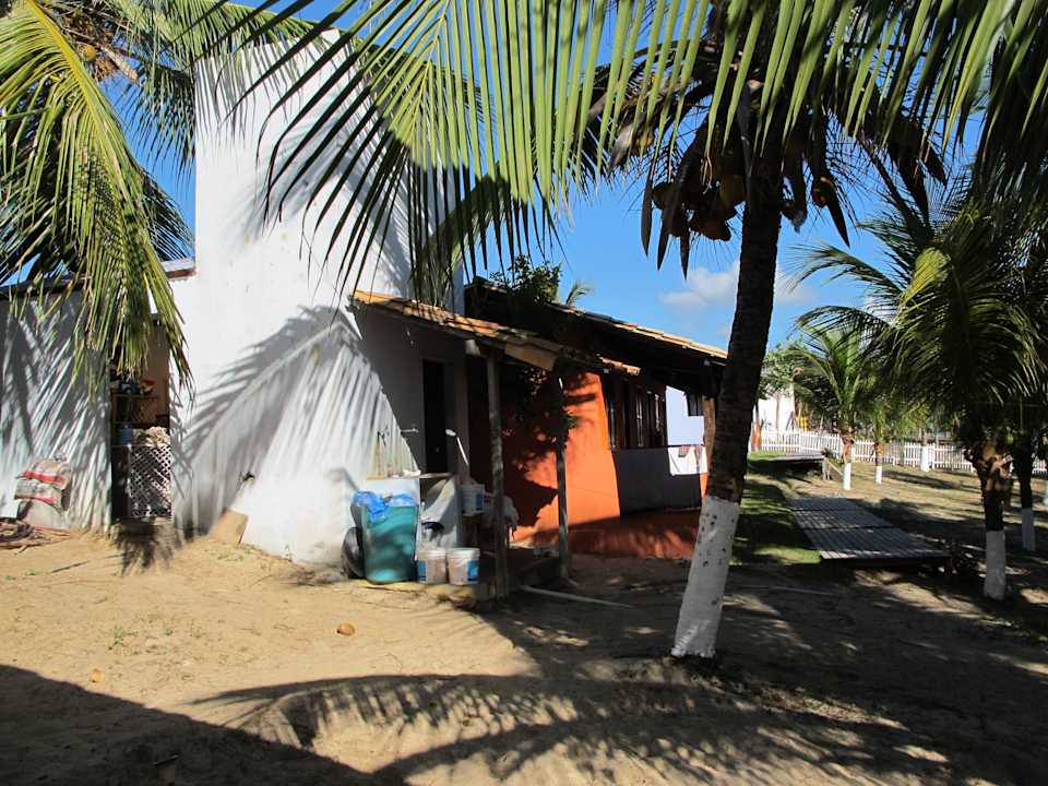 Nebenan, einfach nur süffig unaufgeräumt, dreckig! Hotel Pousada O Forte