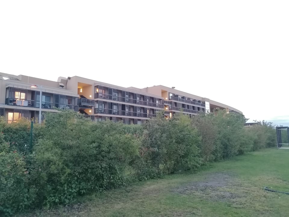 Außenansicht St. Martins Therme & Lodge Hotel