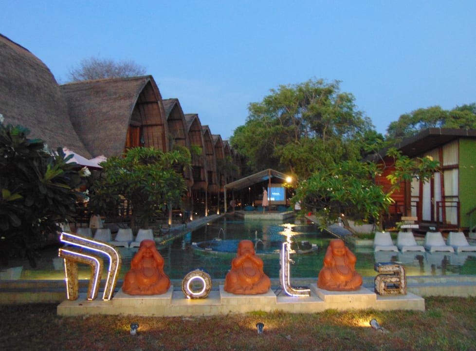 Pool Mola2 Resort Gili Air