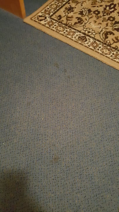 Dreckiger Teppich Landgasthof Merje