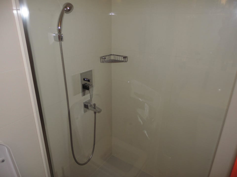 Bad neu und gepflegt Hotel Grand Efe