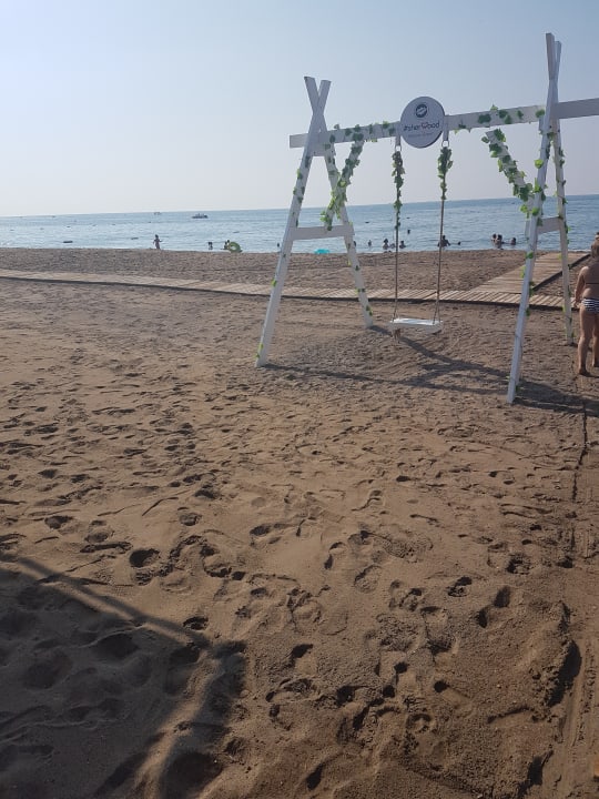 Strand Sherwood Exclusive Lara