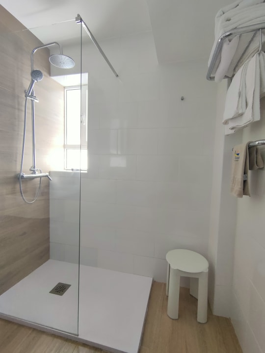 Zimmer Apartamentos El Paseo