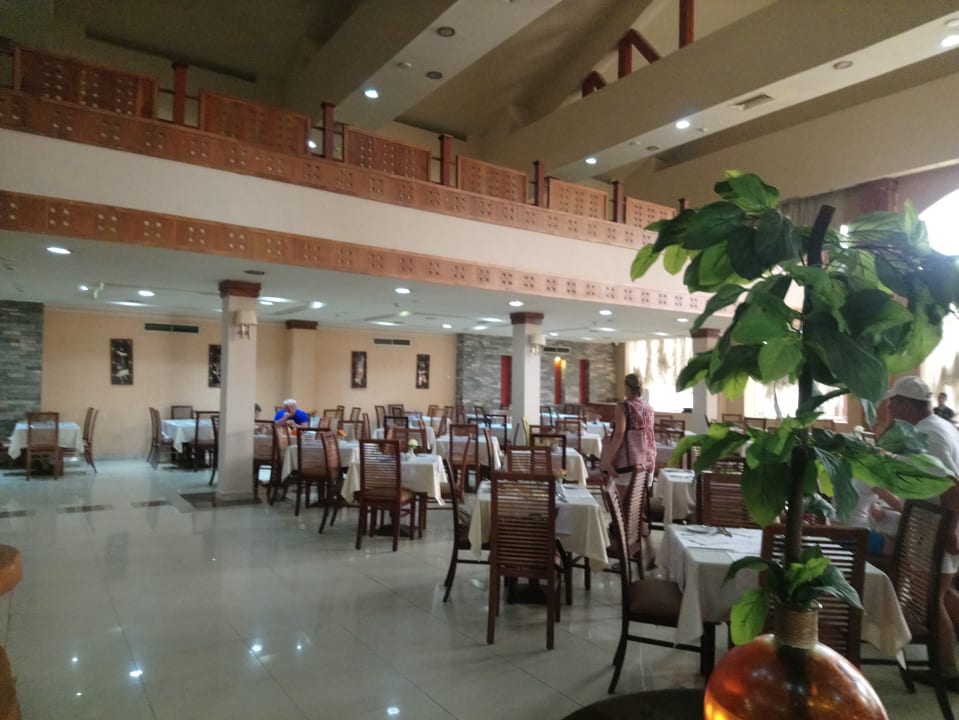 Gastro Regency Plaza Aqua Park & Spa