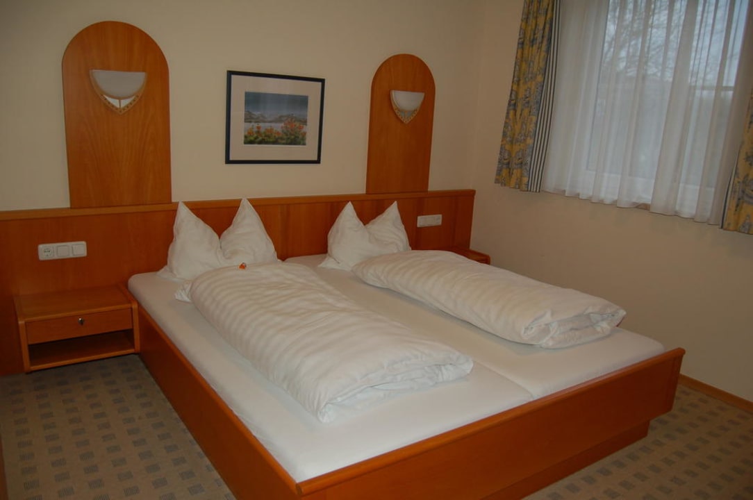 Gemütliche Betten Hotel-Pension Scharl am Maibaum