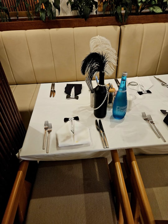 Gastro Jacaranda Luxury Resort