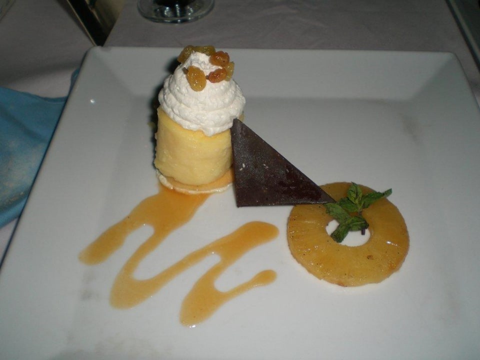 Nachtischkreation im Karibikrestaurant Grand Makadi